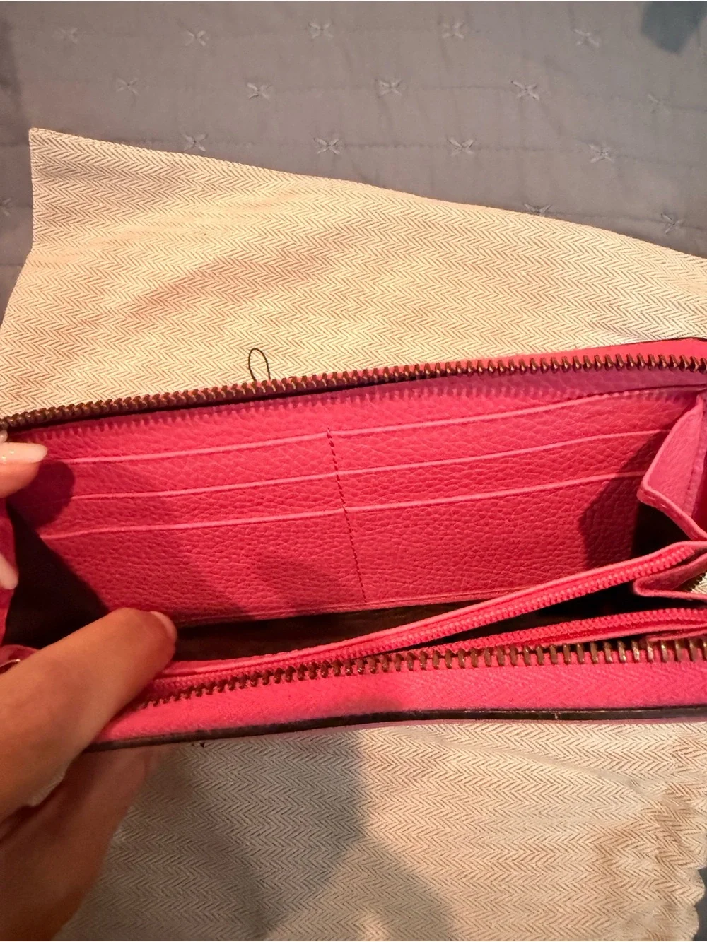 Gucci Hot Pink Pebbled Leather Zip Wallet with Gold Double-G Charm - Picture 7 of 8